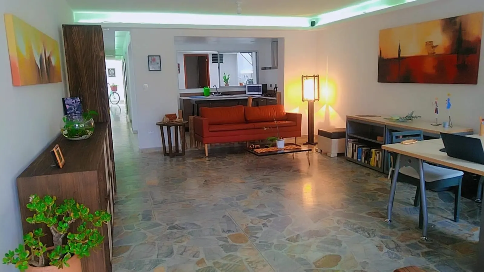 Alquiler de consultorios dotados para profesionales en salud mental